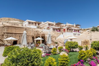 Petra Guest House