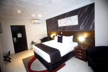 Airport West Hotel