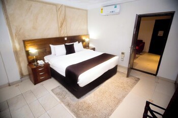 Airport West Hotel