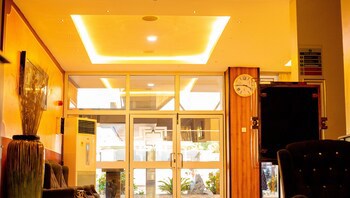 Airport West Hotel