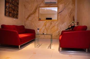Airport West Hotel