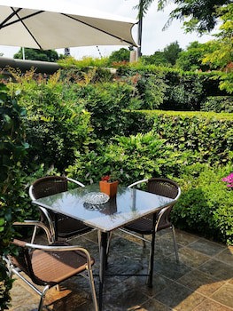 Constantia Manor Guest House