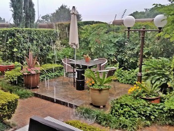 Constantia Manor Guest House
