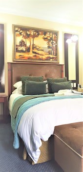 Constantia Manor Guest House