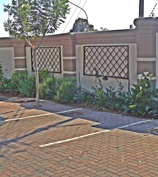 Constantia Manor Guest House