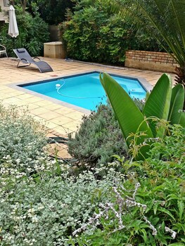 Constantia Manor Guest House