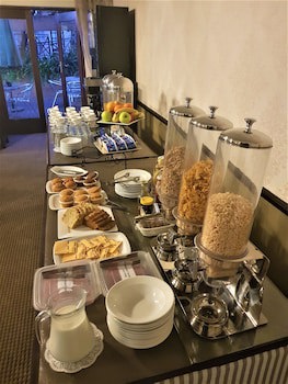 Constantia Manor Guest House