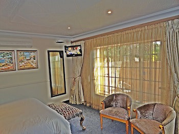 Constantia Manor Guest House