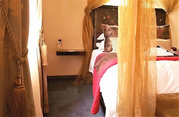Constantia Manor Guest House