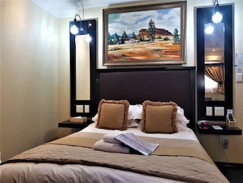 Constantia Manor Guest House