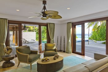 Dusit Thani Maldives