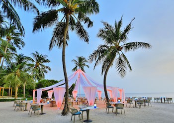 Dusit Thani Maldives