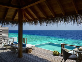 Dusit Thani Maldives