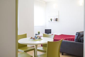 Hotel Sharing galeri fotoğrafı