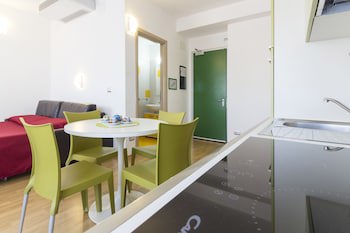 Hotel Sharing galeri fotoğrafı