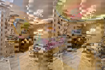 Albinas Hotel Old City