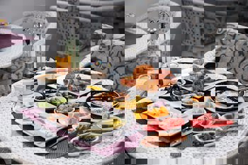 Albinas Hotel Old City