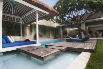 Chandra Bali Villas