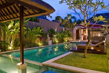 Chandra Bali Villas