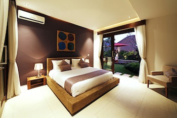 Chandra Bali Villas