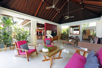 Chandra Bali Villas