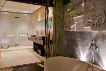 Chandra Bali Villas