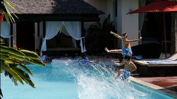Chandra Bali Villas