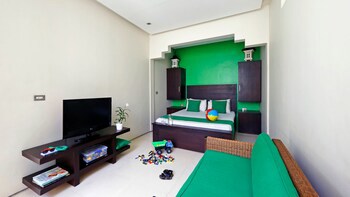 Chandra Bali Villas