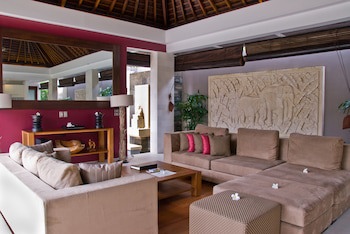 Chandra Bali Villas
