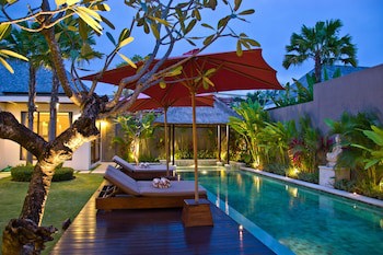 Chandra Bali Villas