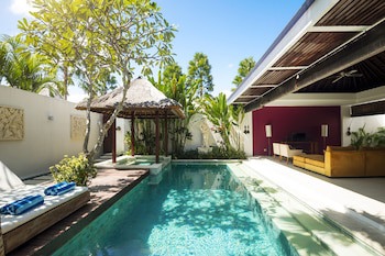 Chandra Bali Villas