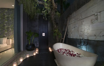 Chandra Bali Villas