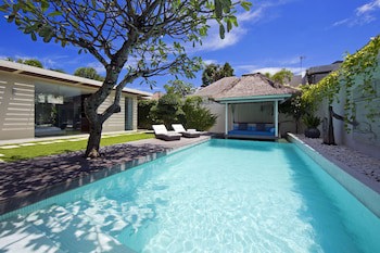 Chandra Bali Villas