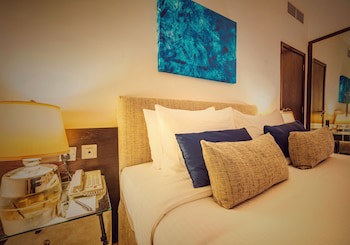 First Central Hotel Suites