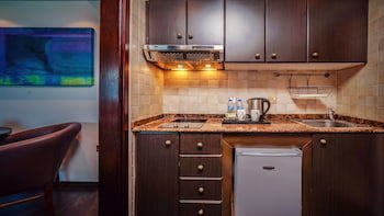 First Central Hotel Suites