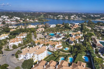Encosta Do Lago