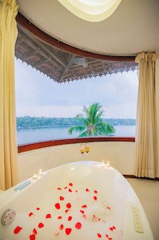 The Leela Ashtamudi, A Raviz Hotel