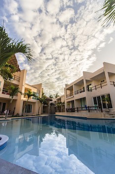 Coral Maya Stay Suites