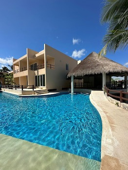 Coral Maya Stay Suites