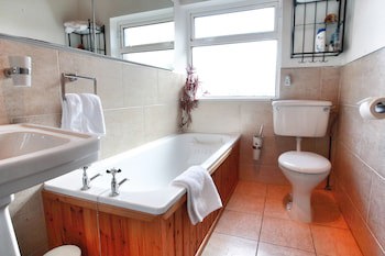 Elagh View Bed & Breakfast