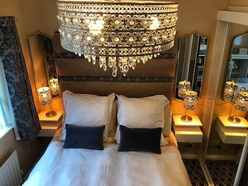 Elagh View Bed & Breakfast
