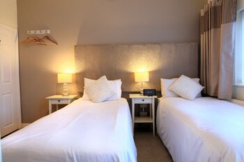 Elagh View Bed & Breakfast