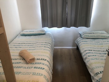 Apple House Guesthouse Heathrow Airport