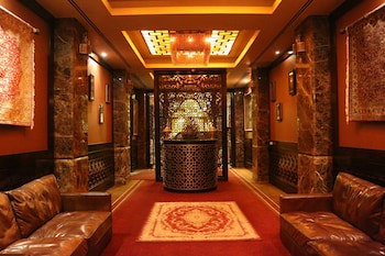 Elite Crystal Hotel