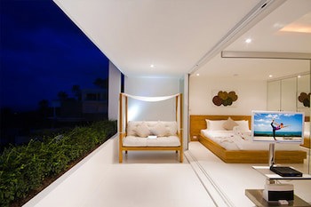 Code Samui Hotel