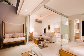 Code Samui Hotel