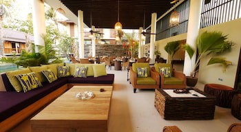 Dhevatara Beach Hotel