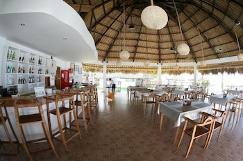 Elysia Beach Resort