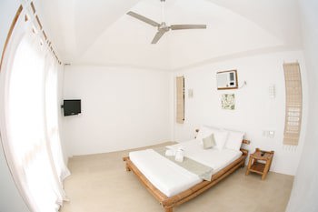 Elysia Beach Resort
