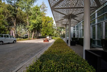 Dushanbe Serena Hotel